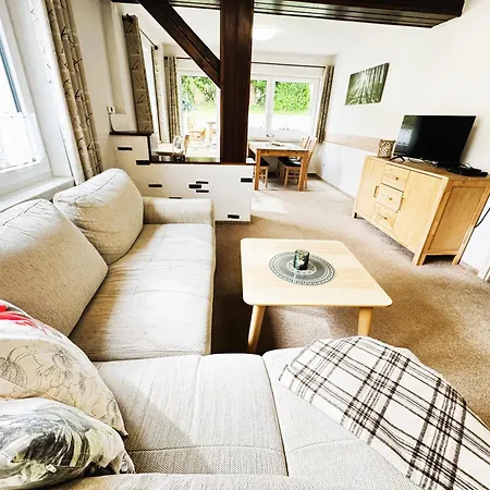 Bergzeit - 60m² Direkt Am Skihang In Apartment *